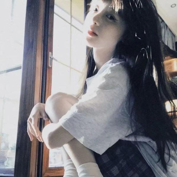 美丽笨女人